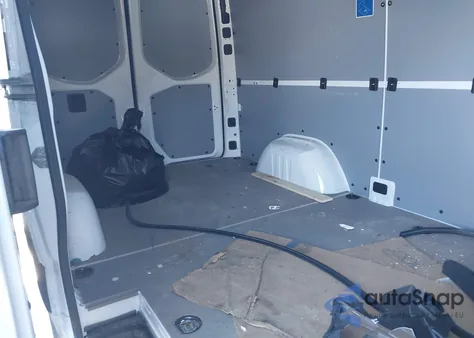 2024 Mercedes-Benz Sprinter 2500 Standard Roof 4-Cyl Diesel from USA, damaged, VIN W1Y4KBHY2RT164987